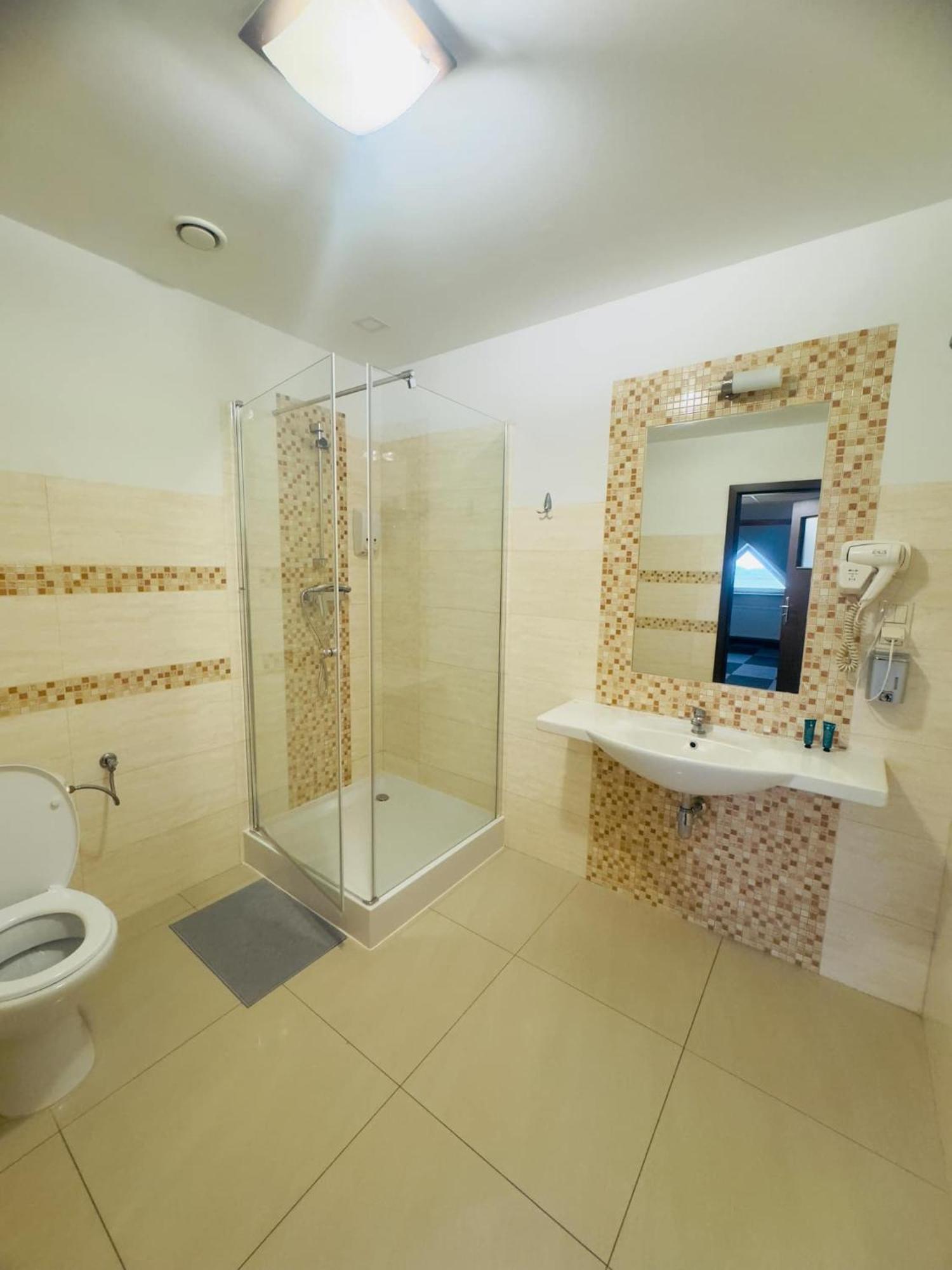 Magiczna Farma Hotel Obiady Maka I Magia Zambrow Exterior photo